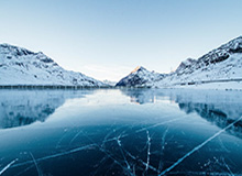 运动品牌这场仗，2024年还要比基本功